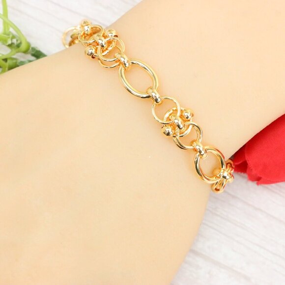 "Trendy Handmade Bracelet – A Thoughtful Gift for Girls & Women | UNVRC1617 - Picture 4 of 10